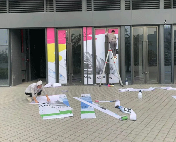 成都廣告噴繪怎么制作？噴繪制作流程有哪些內(nèi)容呢？